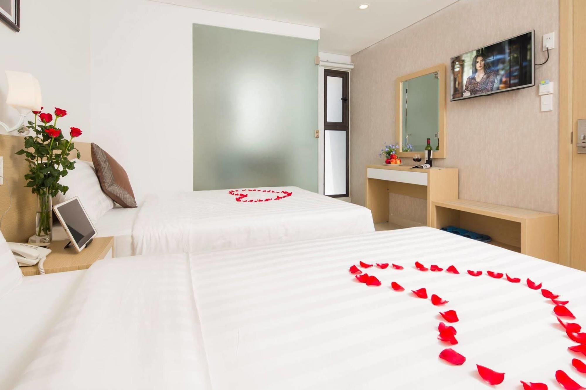 Love Hotel Нячанг Экстерьер фото